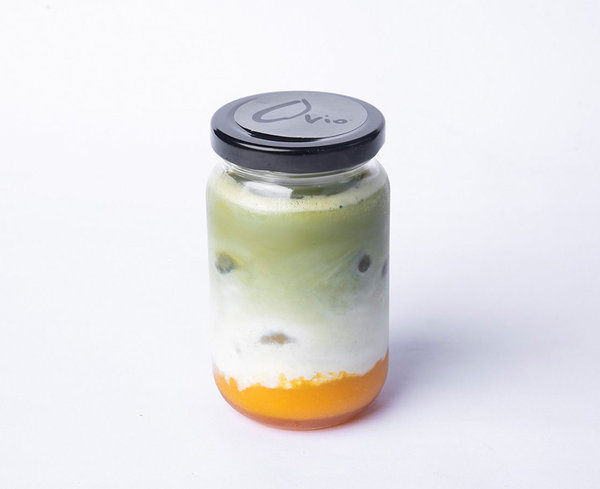 Iced Mango Passion Matcha